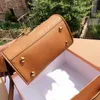 Frauen wendentbeutel das neue Schloss One Girls Hand Shopping getragene kleine Messengerbeutel Handtasche A Designer270W