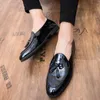 Chaussures en cuir de gentleman à paillettes pour hommes chaussures formelles d'affaires pour hommes mocassins à pampilles faits à la main chaussures de soirée de discothèque respirantes