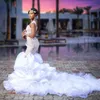 Plus Size Aso Ebi Sukienka ślubna Train Flouncing Ruffles Długie Rękawy Sheer Neck Aplikacje Zroszony Koronki Suknie Ślubne 2022 Vestido de Noiva Robe de Mariage