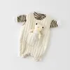 Pasgeboren baby baby jumpsuit jongens en meisjes dikke warme romper mouwloze jumpsuit winter houden warme kleding gratis cartoon pop 201029