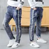 INS Boys Jeans 4-13 ans Coton lavé Jeans pour enfants Pantalons de poche coréens pour bébés garçons jeans enfants 7 couleurs options LJ201203