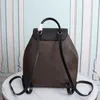 Bolsas escolares à prova d'água de moda Mochila estilo feminino Patchwork Letra Linha Couro genuíno Lantejoulas Lona Casual Letra Embossing Hasp Bolsas macias