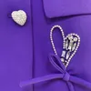 새로운 스타일 최고 품질의 블레이저 원래 디자인 여성의 더블 브레스트 슬림 자켓 심장 모양의 다이아몬드 버튼 보라색 블레이저 활 매듭 장식 모조 다이아몬드 outwear