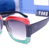 Designer lunettes de soleil dames créateurs de mode Sunglasse Ladie été marque cinq couleurs lunettes accessoires avec étui
