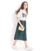 Büyük Kızlar Giyim Set 8 10 12 14 Yıl Nakış Mektup Yaz T-shirt + Etek 2 adet Kız Giyim Seti Vetement Enfant Fille LJ200916