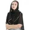 Ladies Scarf Muslim Hijab Vinter Kvinnor Huvudband Sjalar Face Wrap Solid Färg Guldkant Bomull Varm Turbanet Islamiskt Mode
