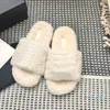 Moda Kobiety Wełny Sandały Sprzedaż Kapcie Kobieta Buty Pantofelowe Jesień Zima Slides Supsneaker