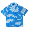 UNCLEDONJM Übergroßes Hemd mit blauem Himmel und weißen Wolken, Hip-Hop-Herrenbekleidung, 2021, kurzärmliges Herrenhemd mit Knöpfen SUR-97021294T