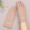 Cinq doigts gants hiver femmes écran tactile Plus velours à l'intérieur de la section mince Style simple garder au chaud lettre broderie femme gants1