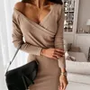 Пустые разделить сексуальные мини-платья женщин сплошные уплотнительные шеи с длинным рукавом упругое стройное платье женское 2021 Bodycon Streetwear Lady Vestido Y0118
