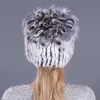 cappello russo di beanie