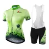 Set da corsa Malciklo Abbigliamento da ciclismo Piccoli fiori verdi freschi A006 Giacca da donna con cinturino posteriore traspirante e protezione solare sottile