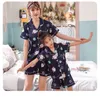 Zomer Familie Bijpassende Outfits 211T Kids Moeder Zijdeachtige Homewear Jongens en Meisjes Cartoon Designer Pyjama Tops Broek Set van 2 STUKS301133388