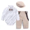 Set di abbigliamento Set di vestiti per pagliaccetto per neonato con cappello a fiocco Abito estivo a righe da gentiluomo Tuta da bambino per neonato