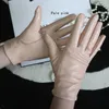 Cinq doigts gants femmes élégantes en peau d'agneau véritable en cuir véritable en peau de mouton automne et hiver plus velours à la mode femme gant court 27 couleurs1