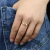 Commercio all'ingrosso reale 925 argento sterling carino luna stella regolare anello dito con piccola fascia anello aperto set bianco opale argento gioielli in oro fine