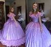 Lavender Pleat Ruched Sweet 16 Dresses Prom Ball Suknia Quinceanera Dress 2021 Off the Ramię Big Bow Sweet 15 Girls Party Formal Pageant