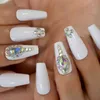 Valse nagels salon perfecte kunstnagels 3D-steentjes decoratieve witte naakt faux pogels lange ballerina trapezoïde tips 220225