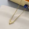 Fashion Necklace Designer Jewelry Womens Luxury party love gold chain letter pendant Necklaces diamond for 8 year old girls uk wom237E