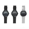 Assista Men039S Wristwatches Ultra Fin Watches for Men Aço inoxidável Quartz da noite da noite 24 horas Mens Wrist6745439