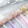 Metall BallPoint Pennor Butterfly Crystal Pen Crystal Pen Creative School Office Stationery Skriva Tillbehör Sign Pennor Business Gifts WMQ186