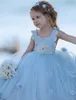 Schöne Blumen-Mädchen kleidet Sky Blue SpitzeAppliques Perlen Kinder Formal Wear nach Maß Backless Geburtstag Kleinkind-Mädchen-Festzug-Kleider