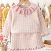 Humor Bear Girls Clothes Suit Autumn Winter New Plaid Doll Collar Girls Sweater+kjol Set Baby Children Barn Girls Clothing