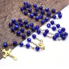 宗教的な青い樹脂ビーズのロザリオのネックレスゴールドイエスクロスペンダントネックレス祈りのジュエリーギフト男性女性