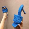 Kapcie Letnie Kobiety S Uszczelka Obcasy Outdoor Casual Slajdy Nowa Moda Plac Toe White Blue Cienkie Heel Party Shoes 43 220308