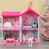 QWZ Baby DIY Doll House Girls Udawanie zabawek ręcznie robiony zamek Dollhouse Birthday Gifts Educational Toys Dolla dla dziewczyny lj201126