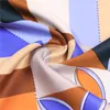 Новый саржевого шелковый шарф Женщины Геометрическая палантины Печать площади шарфы Мода Wrap Женский Foulard Большой Хиджаб шаль шейный 130 * 130см