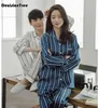 2020 pijama hombre ropa de dormir satén de seda pareja pijamas conjunto pantalones de manga larga ropa de dormir mujeres hombres pijamas de seda estampado a rayas LJ201112