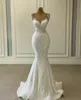 2021 Vit sjöjungfrubröllopsklänningar med avtagbara tåg Ruffles Lace Appliqued Bridal Gowns Plus Size Vestidos de Novia