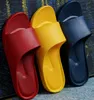 Kobiety Sandały Chaussures Black Yellow Red Green Slajdy Slipper Womens Miękkie Wygodne Kapcie Hotel Buty Kapcie Plaża Rozmiar 36-41 11