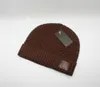 シンプルな純粋な色のニット帽子メン039Sと女性039S暖かい冬のいない帽子をかぶってウールの帽子レジャースタイルCap4385778