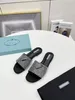 Damsandaler 2023 Sexiga Satin sling-back pumps sandaler med kristaller Satin serie Tofflor Loafers Muller skor Övre värmeförseglade 35-40 beanch sommarmode