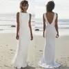 2021 Strandbröllopsklänningar V Tillbaka Soft Satin Sweep Train Billiga Lång Boho Bohemian Mermaid Bride Dress Backless Robe de Marie