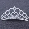 Crystal Bride Crown Tiara Comb Diamond Heart Headband Huvudbonad Bridal Rhinestone Combs Wedding Birthday Party Fashion Modes smycken Will och Sandy