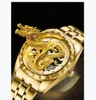 Wlisth Watch Mężczyźni Tłoczone Hollow Dragon Wristwatch Non Mechaniczny Zegarek Męski Full Steel Gold Quartz Male Clock Enckek Kola Saati