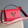 Yüksek Kaliteli Büküm Kilidi Çanta Çanta Hakiki Deri Messenger Çanta Nakış Omuz Kayış Çanta Kadın Crossbody Flap Çanta Kolu Tote NEW022