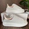 Man Fritidsskor Mocka Sneakers Sneakers Designer Logo Oversized Vit Svart Läder Lyx sammet Blå Flats Snörning Plattform Sula Dam Espadrilles Med Box