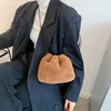 Winter Drawstring Plush Peque￱o cubo para mujeres Soft Foux Fur Crossbody Bag Femenino Simple Pure Color Fuzzy bolso P1208