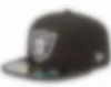 Nya broderier män kvinnor monterade baseball hattar namn under plattbrevet Brev A B N C Sport Team Stängt Caps One Piece N-2