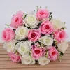 18 Köpfe Lover Rose Künstliche Blumen Braut Handhaltende Blume Home Office Hochzeit Tischdekoration Rosenstrauß Dekoration