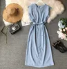 Yaz Yeni Kadınlar Karıştırıcı Petal Edge Elbise Bayanlar Günlük Kolsuz Bel Bant Yukarı İnce İnce Çizgili Bir Adım Orta Maddi Elbise T200526