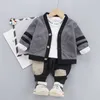 Strickjacke + T-Shirt + Hosen 3 Teile/satz Baby Jungen Kleidung für Kinder Casual Outfits Säuglingskleid Herbst Kinder Kleidung 201127