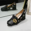 gucci gg Вы Chaussure de chaussures à talons mi-talons classiques Chaussures nues en cuir talon épais talons hauts 100% Cow Tassels Round Head Metal Bouton Femmes Habille GGITYS N