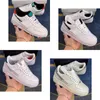 2022 Casual Running Shoes Crayon White Retro Low-Top Green Gray Men Kvinnor Tränare Sport Sneakers