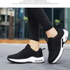 Chaussures noires femmes 2022 commerce extérieur nouvelle chaussure décontractée respirant léger mère chaussures à lacets coussin d'air baskets de sport transfrontalier