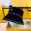 Designer Bucket Hat Luxury Bucket Hats Classic Men039s et Women039s Pare-soleil Lettre à la mode Casquette de pêcheur en plein air Trav4355393